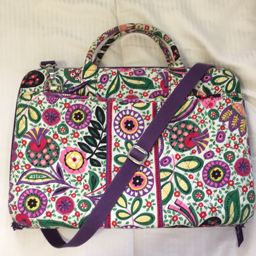 Hard laptop case
